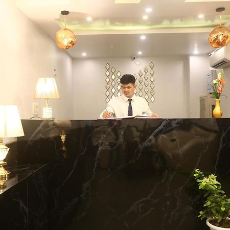 地球机场酒店 德里 外观 照片